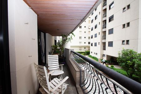 Apartamento para alugar com 156m², 4 quartos e 3 vagasvaranda Sala de estar