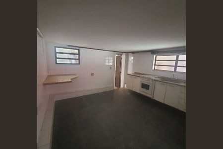 Casa para alugar com 300m², 4 quartos e 8 vagas