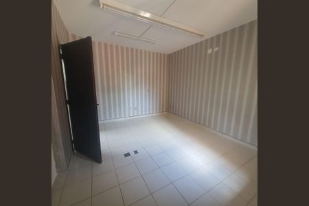 Casa para alugar com 300m², 4 quartos e 8 vagas