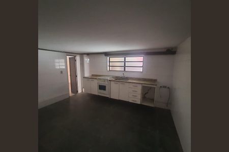 Casa para alugar com 300m², 4 quartos e 8 vagas