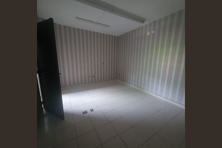 Casa para alugar com 300m², 4 quartos e 8 vagas