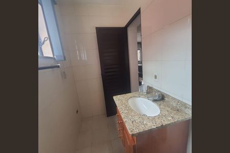 Casa para alugar com 300m², 4 quartos e 8 vagas