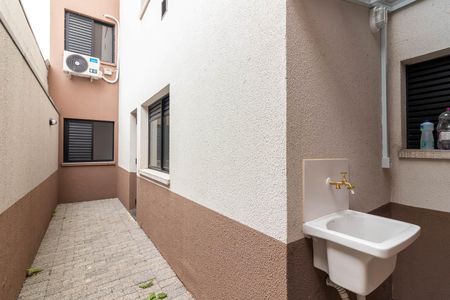 Apartamento para alugar com 59m², 2 quartos e sem vagaQuintal