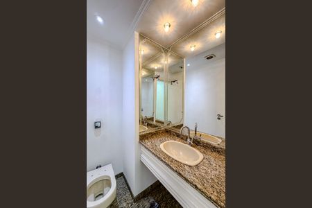 Apartamento para alugar com 295m², 4 quartos e 4 vagas Apartamento para alugar com 295m², 4 quartos e 4 vagasLavabo