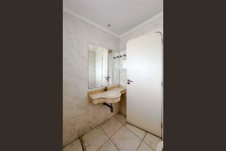 Apartamento para alugar com 295m², 4 quartos e 4 vagas Apartamento para alugar com 295m², 4 quartos e 4 vagasBanheiro da Suíte 4