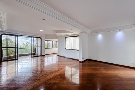 Apartamento para alugar com 295m², 4 quartos e 4 vagas Apartamento para alugar com 295m², 4 quartos e 4 vagasSala