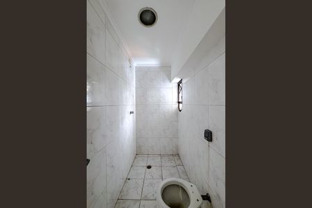 Apartamento para alugar com 295m², 4 quartos e 4 vagas Apartamento para alugar com 295m², 4 quartos e 4 vagasBanheiro de serviço