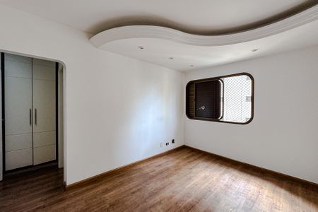 Apartamento para alugar com 295m², 4 quartos e 4 vagas Apartamento para alugar com 295m², 4 quartos e 4 vagasQuarto 2 - Suíte