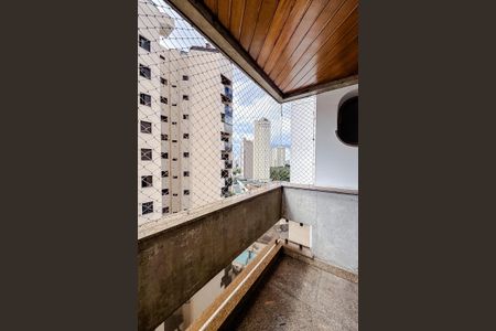 Apartamento para alugar com 295m², 4 quartos e 4 vagas Apartamento para alugar com 295m², 4 quartos e 4 vagasVaranda da Suíte 3