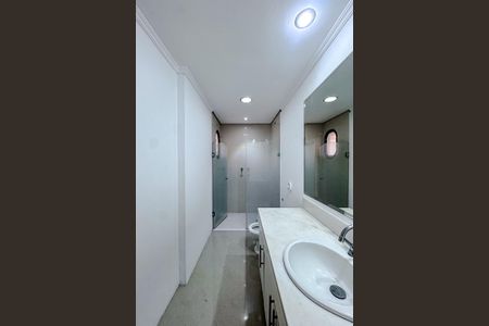 Apartamento para alugar com 295m², 4 quartos e 4 vagas Apartamento para alugar com 295m², 4 quartos e 4 vagasBanheiro da Suíte 3