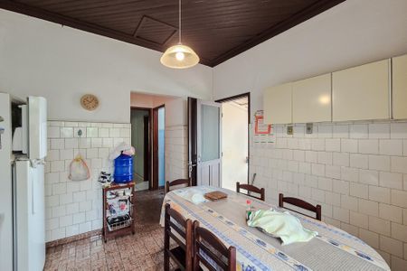 Casa à venda com 129m², 3 quartos e 2 vagasCozinha