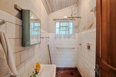 Casa à venda com 129m², 3 quartos e 2 vagasBanheiro de serviço