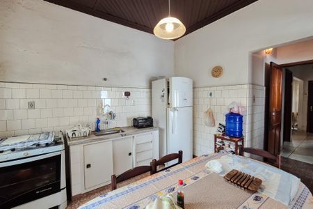 Casa à venda com 129m², 3 quartos e 2 vagasCozinha