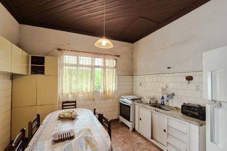 Casa à venda com 129m², 3 quartos e 2 vagasCozinha