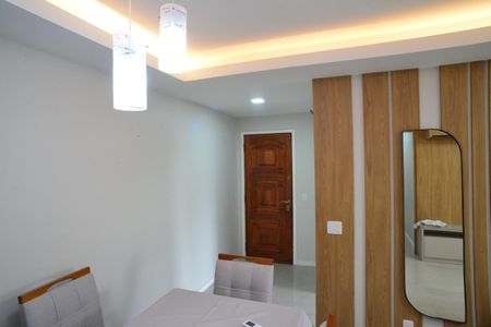 Sala de apartamento para alugar com 2 quartos, 90m² em Barra da Tijuca, Rio de Janeiro