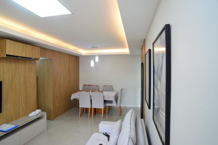 Sala de apartamento para alugar com 2 quartos, 90m² em Barra da Tijuca, Rio de Janeiro