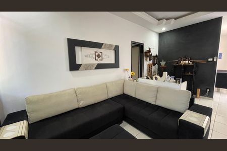 Sala de apartamento para alugar com 2 quartos, 50m² em Praia da Bandeira, Rio de Janeiro