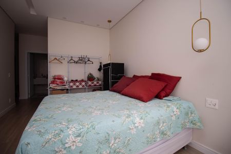 Casa de condomínio para alugar com 390m², 4 quartos e 6 vagasSuíte 4