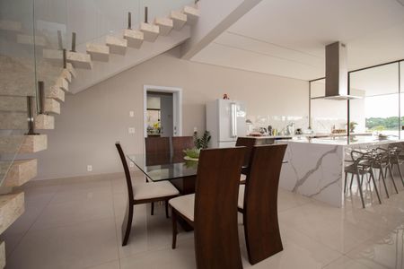 Sala 1 de casa de condomínio para alugar com 4 quartos, 390m² em Smln, Brasília