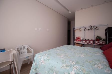 Casa de condomínio para alugar com 390m², 4 quartos e 6 vagasSuíte 4
