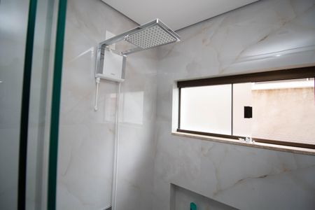 Casa de condomínio para alugar com 390m², 4 quartos e 6 vagasBanheiro da Suíte 4