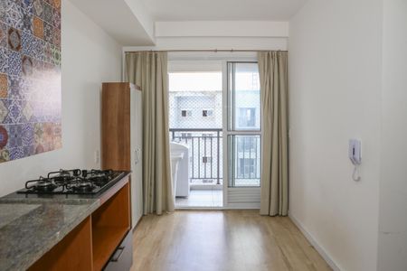 Sala e Cozinha de apartamento para alugar com 2 quartos, 41m² em Lapa, São Paulo