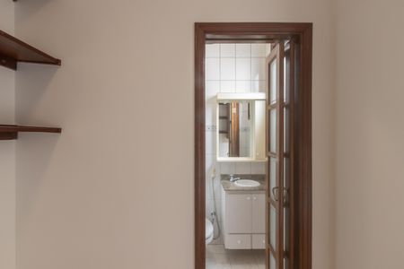 Casa à venda com 120m², 2 quartos e 1 vagaQuarto Suíte