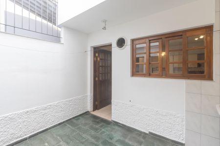 Casa à venda com 120m², 2 quartos e 1 vagaÁrea de Serviço
