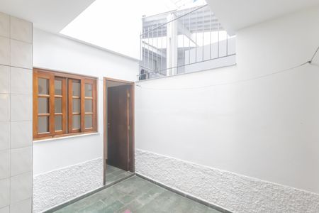 Casa à venda com 120m², 2 quartos e 1 vagaÁrea de Serviço