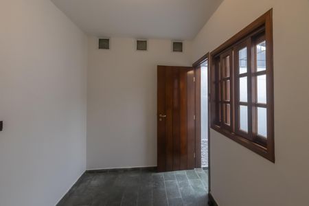 Casa à venda com 120m², 2 quartos e 1 vagaQuarto de Serviço