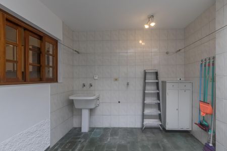 Casa à venda com 120m², 2 quartos e 1 vagaÁrea de Serviço