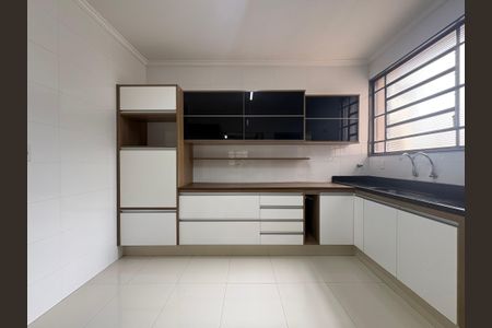 Apartamento para alugar com 142m², 4 quartos e 1 vaga Apartamento para alugar com 142m², 4 quartos e 1 vagaCozinha