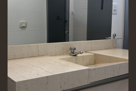 Apartamento para alugar com 142m², 4 quartos e 1 vaga Apartamento para alugar com 142m², 4 quartos e 1 vagaBanheiro