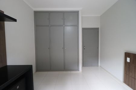 Apartamento para alugar com 142m², 4 quartos e 1 vaga Apartamento para alugar com 142m², 4 quartos e 1 vagaEscritório
