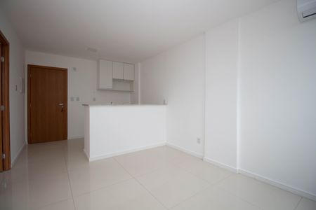 Sala de apartamento para alugar com 1 quarto, 39m² em Shcgn 703, Brasília
