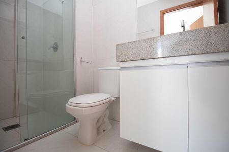 Banheiro da Suíte de apartamento para alugar com 1 quarto, 39m² em Shcgn 703, Brasília