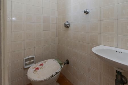 Apartamento à venda com 64m², 1 quarto e 1 vaga Apartamento à venda com 64m², 1 quarto e 1 vagaBanheiro de Serviço