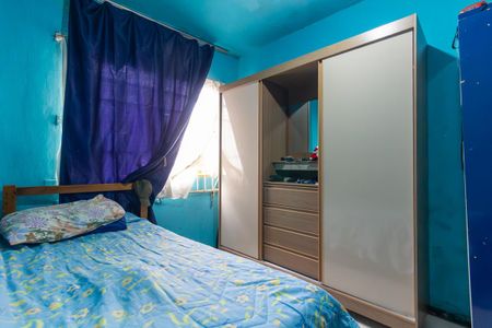 Casa à venda com 100m², 5 quartos e 2 vagas Casa à venda com 100m², 5 quartos e 2 vagasQuarto 2