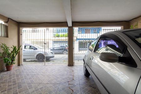 Casa à venda com 100m², 5 quartos e 2 vagas Casa à venda com 100m², 5 quartos e 2 vagasGaragem