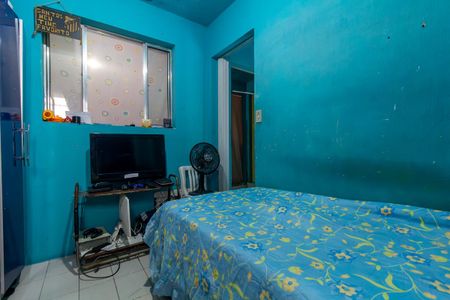 Casa à venda com 100m², 5 quartos e 2 vagas Casa à venda com 100m², 5 quartos e 2 vagasQuarto 2