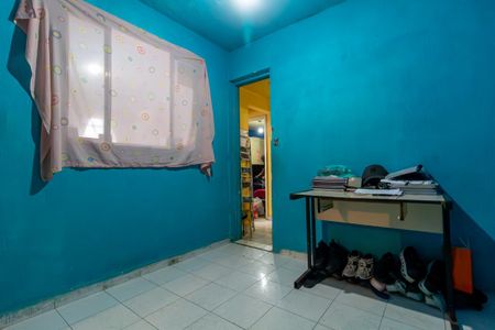 Casa à venda com 100m², 5 quartos e 2 vagas Casa à venda com 100m², 5 quartos e 2 vagasSala 2