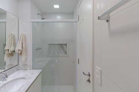 Apartamento para alugar com 69m², 2 quartos e 1 vaga Apartamento para alugar com 69m², 2 quartos e 1 vagaBanheiro