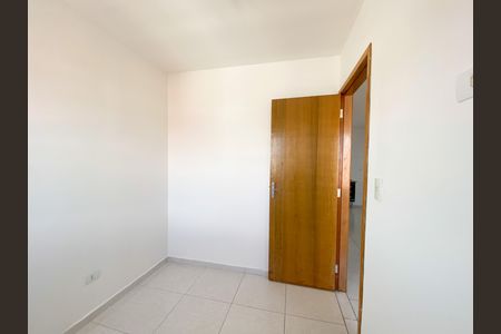 Quarto 1 de apartamento para alugar com 2 quartos, 34m² em Vila Invernada, São Paulo