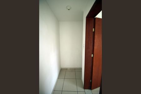 Corredor de casa para alugar com 2 quartos, 50m² em Cordovil, Rio de Janeiro
