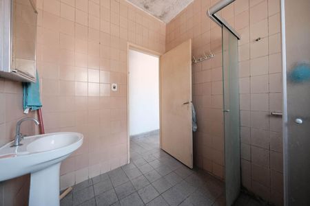 Casa para alugar com 50m², 3 quartos e sem vagaBanheiro