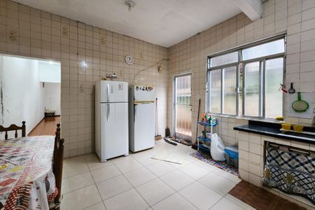 Casa à venda com 180m², 5 quartos e 2 vagasCozinha 