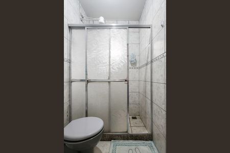 Casa à venda com 180m², 5 quartos e 2 vagasBanheiro da Suíte 2