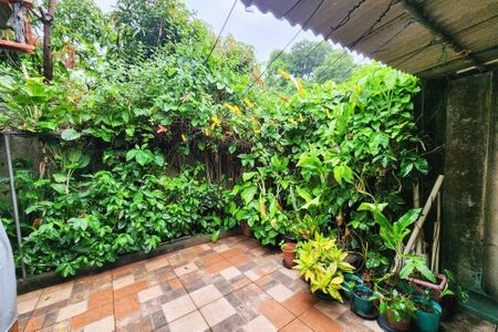 Casa à venda com 180m², 5 quartos e 2 vagasÁrea de Serviço 