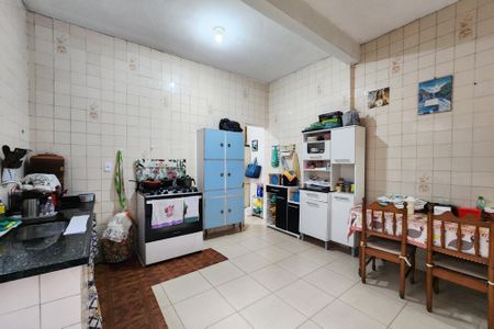 Casa à venda com 180m², 5 quartos e 2 vagasCozinha 