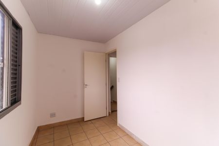 Quarto 1 de casa para alugar com 2 quartos, 131m² em Parque Sevilha, São Paulo